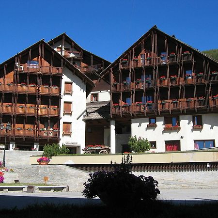 Residence La Piazza Abeti Betulle Cesana Torinese Exterior foto